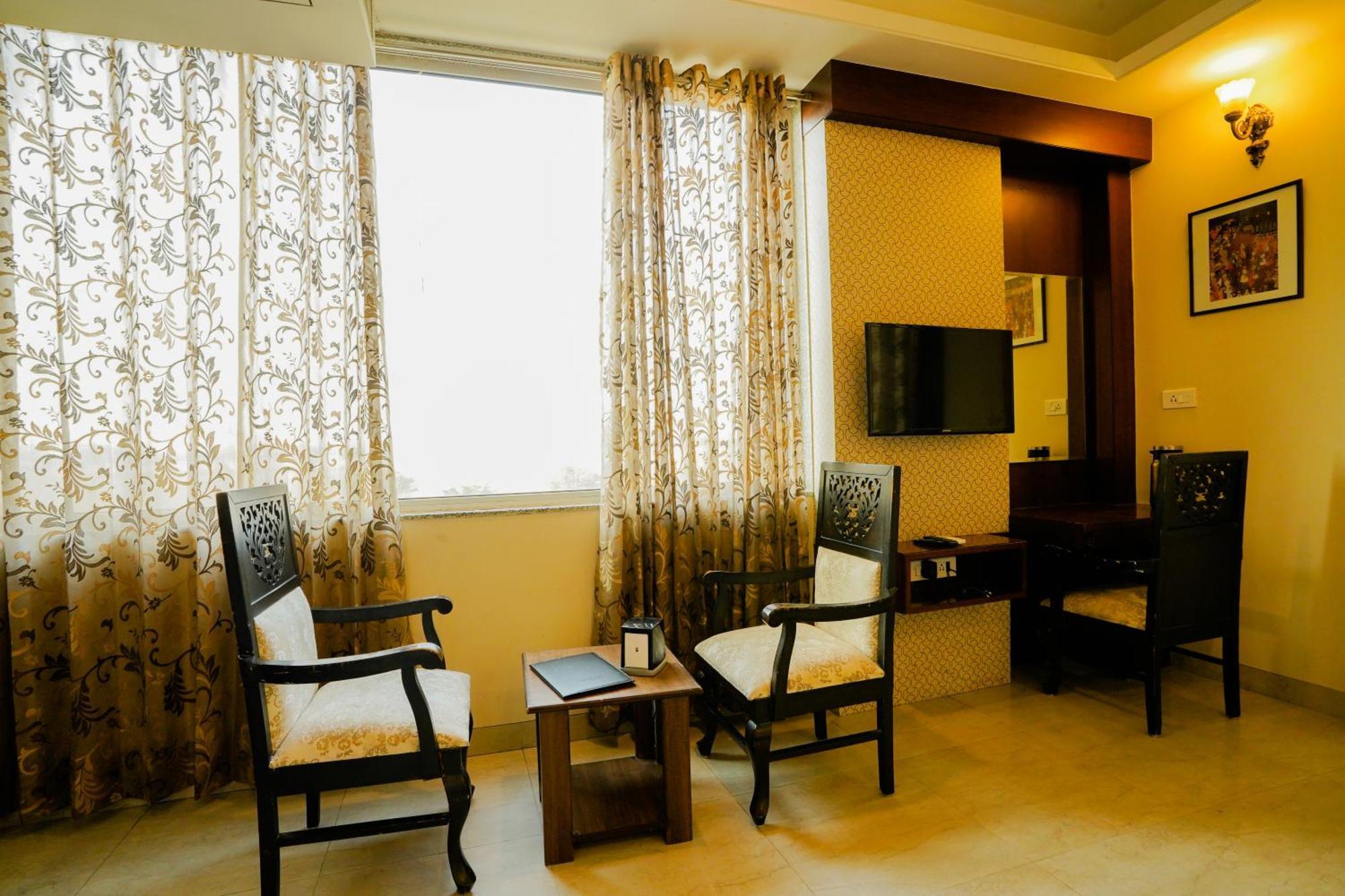 Hotel Cheelgadi Jaipur Extérieur photo